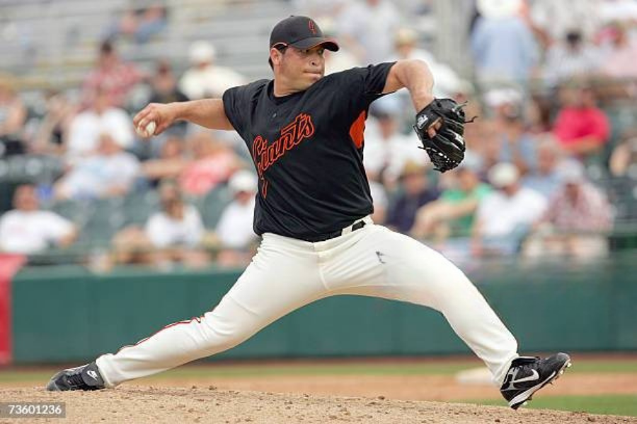 Mexicanos que debutaron el 30 de Agosto