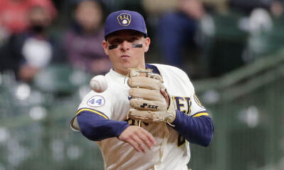 Luis Urías regresa a la Organización de Milwaukee