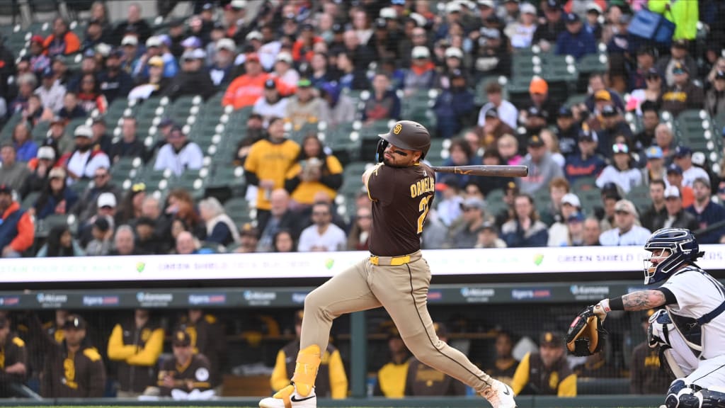 Padres pone en asignación a Tirso Ornelas Jr