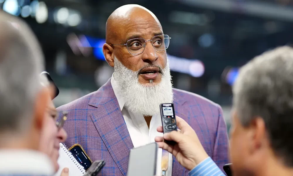 Renuncia de Tony Clark