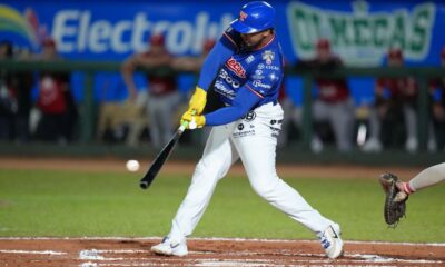 Olmecas apalea a Toros y empata la Serie del Rey